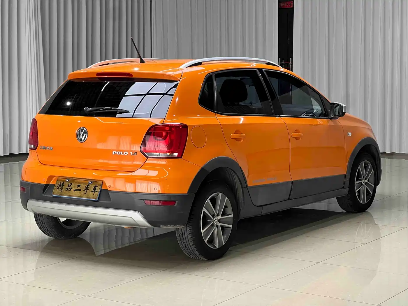 Volkswagen Polo 2012 1.6L Cross Polo AT фото 6