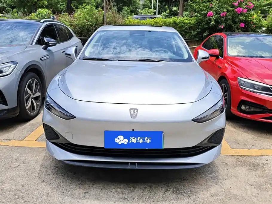 Roewe D7 2023 2023 DMH 125km Flagship Edition