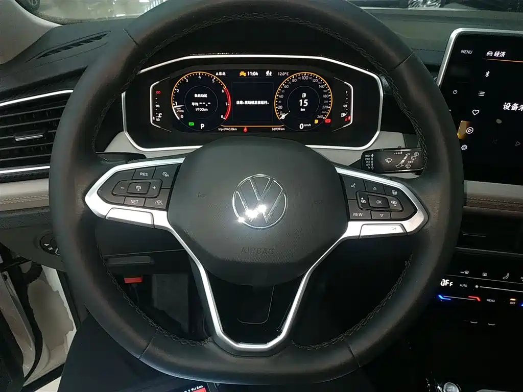 Volkswagen Tayron 2024 330TSI 2WD Luxury Plus Advanced фото 3