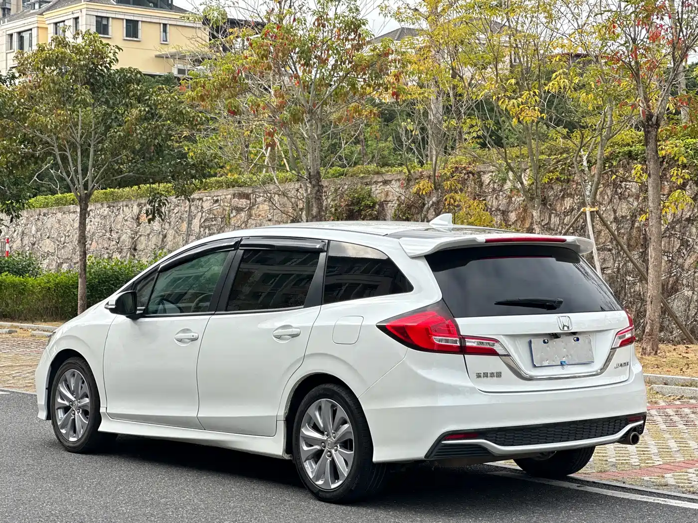 Фото 18 - Honda Jade