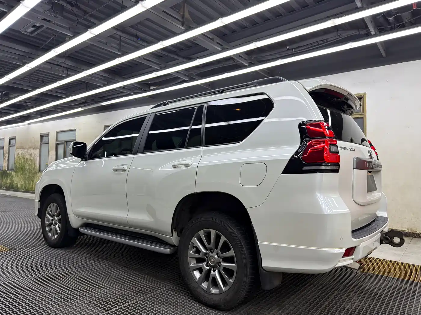 Toyota Prado 2019 3.5L Automatic TX-L Zunxiang Edition фото 4