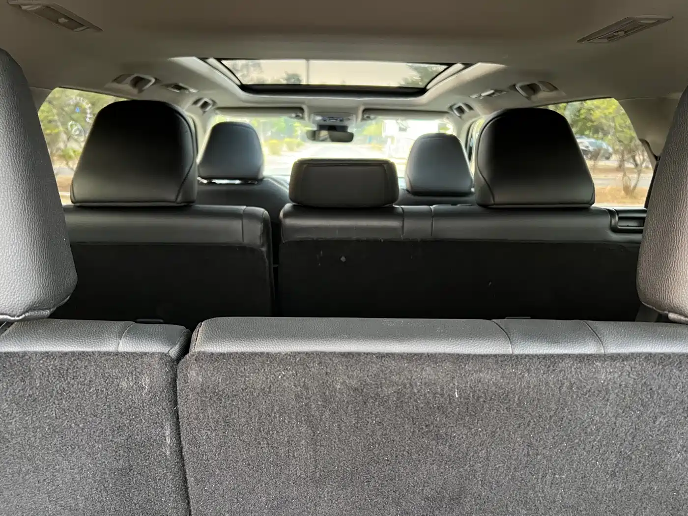Toyota Highlander 2022 Dual Engine 2.5L 2WD Premium 7-Seater фото 19