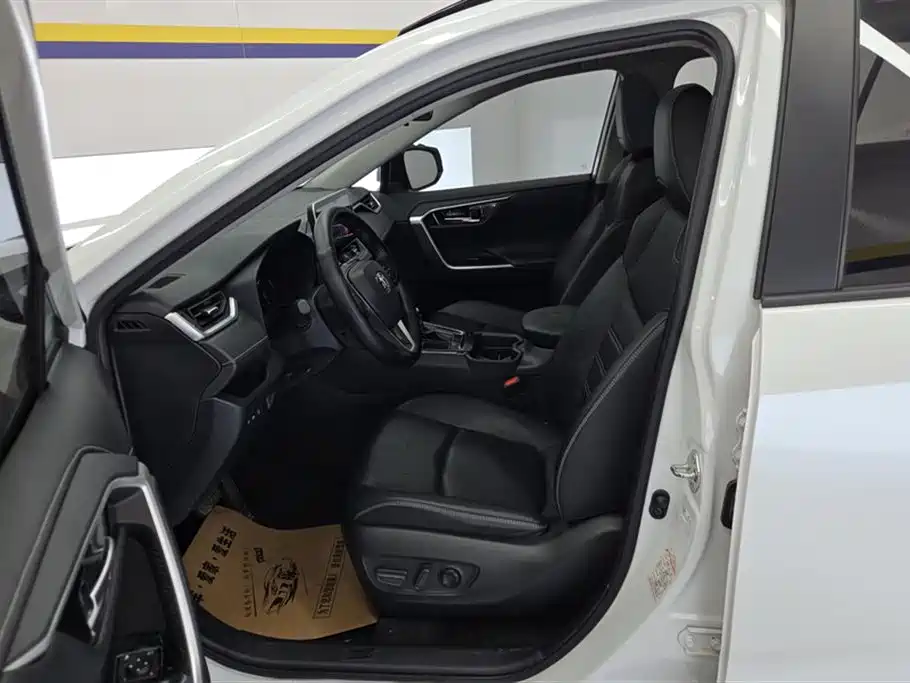 Toyota RAV4 Rongfang 2021 2.0L CVT 2WD Trend PLUS фото 9
