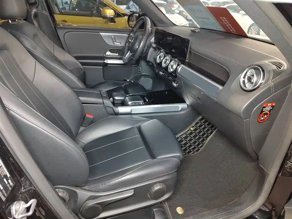 Mercedes-Benz GLB 2021 GLB 200 Dynamic фото 18