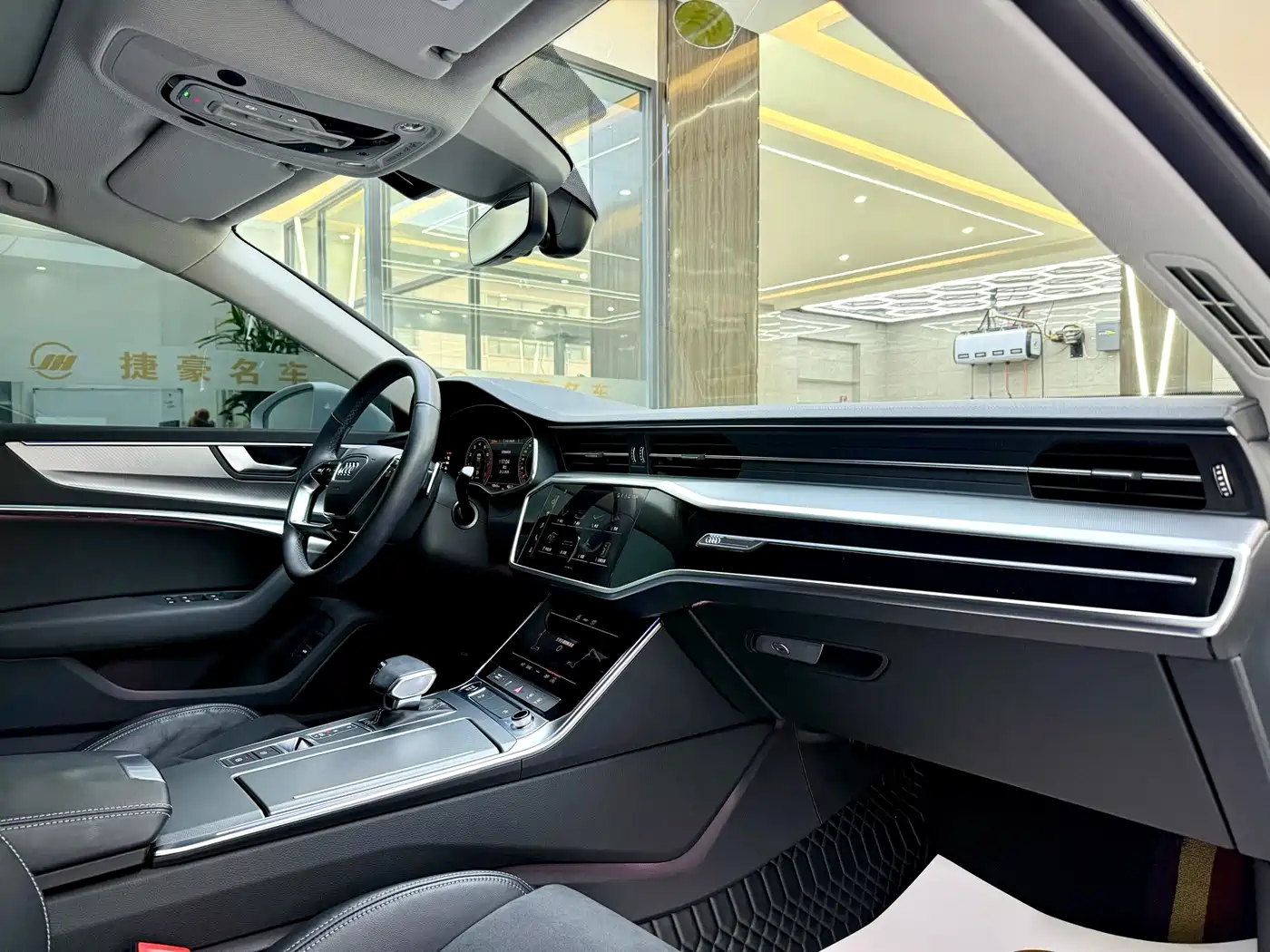 Audi A7L 2022 45 TFSI S-line Dream Builder Crystal Package фото 11