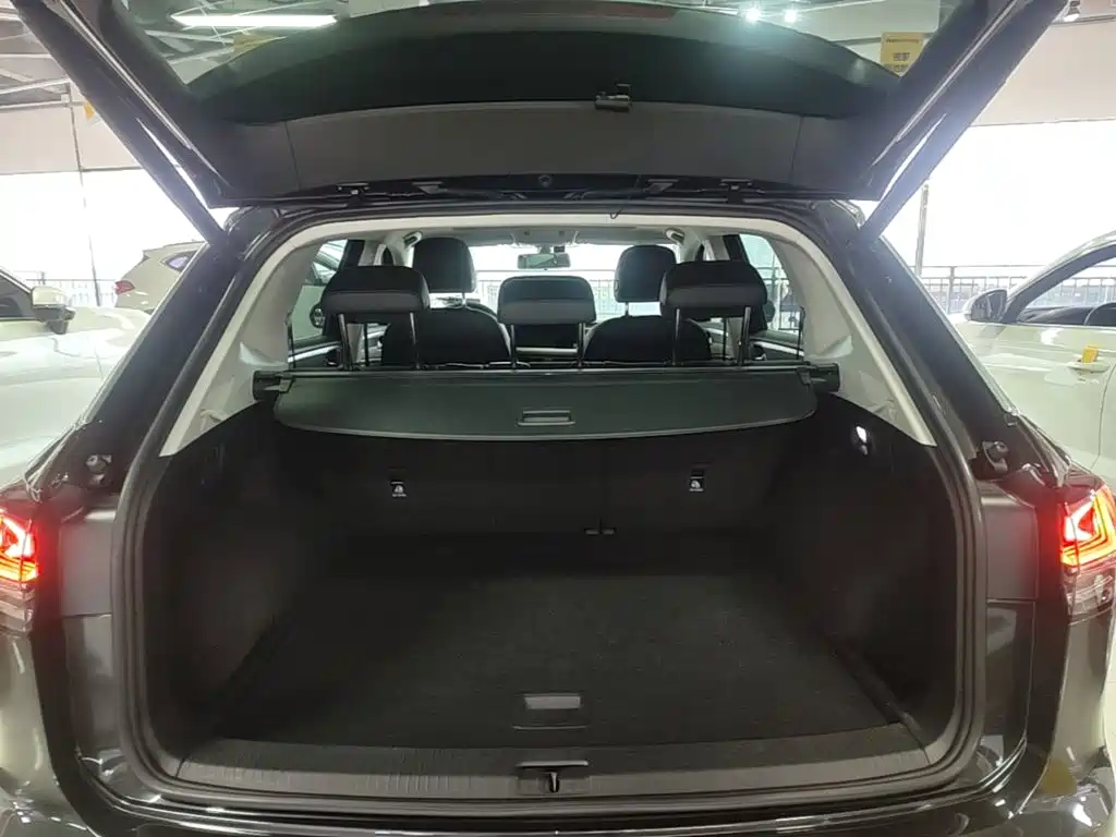 Volkswagen Tayron 2025 2025 Shared Joy 330TSI