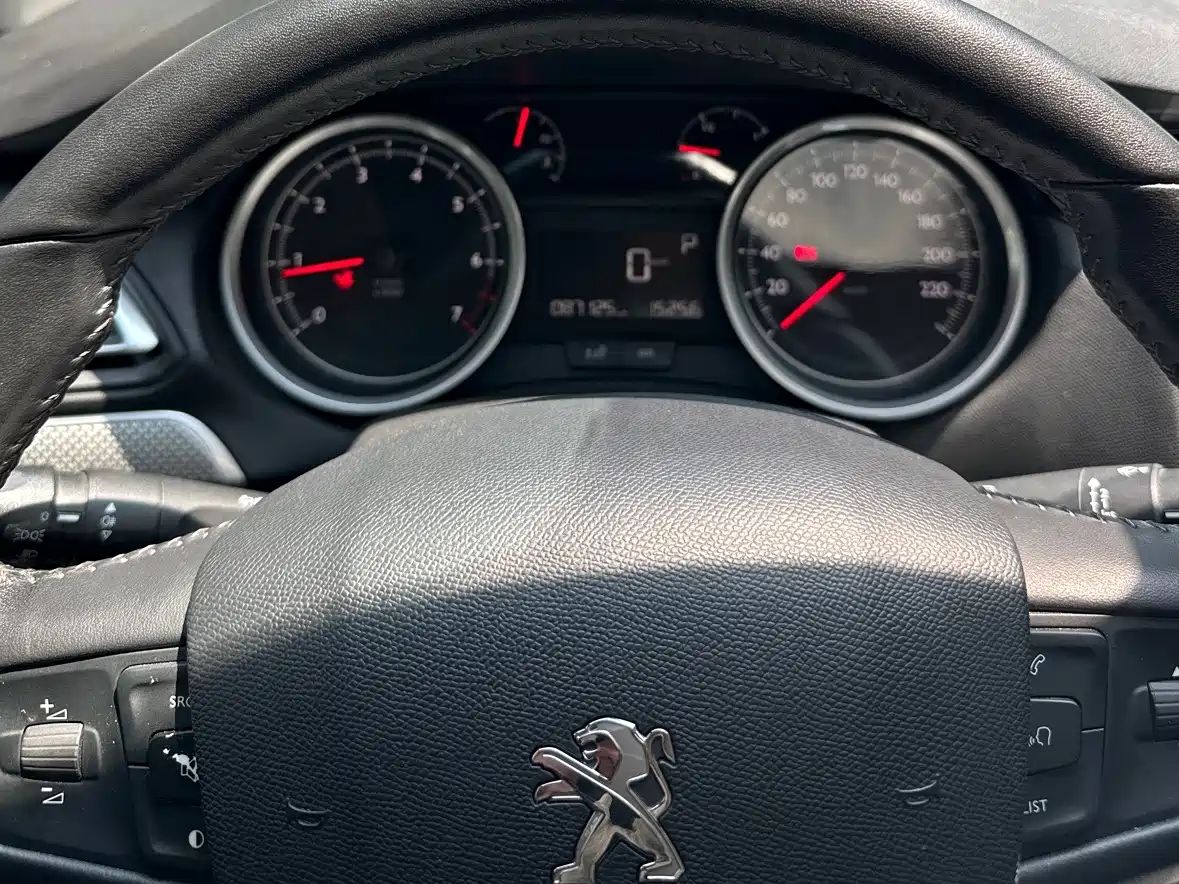 Peugeot 408 2019 230THP Automatic Luxury (China V) фото 12