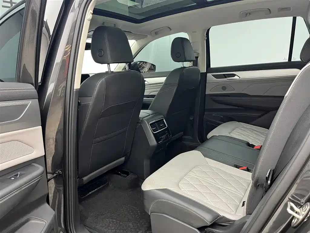 Volkswagen Talagon 2023 380TSI 4WD R-Line Touring Edition фото 3