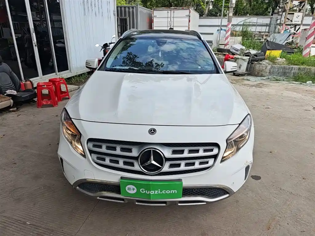 Mercedes-Benz GLA 2019 GLA 200 Dynamic фото 3