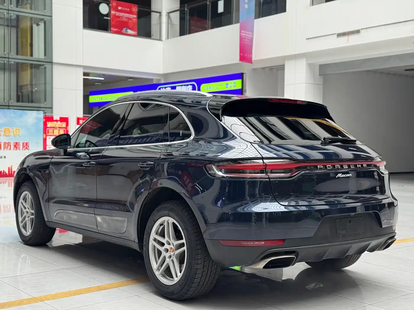 Porsche Macan 2018 Macan 2.0T фото 6