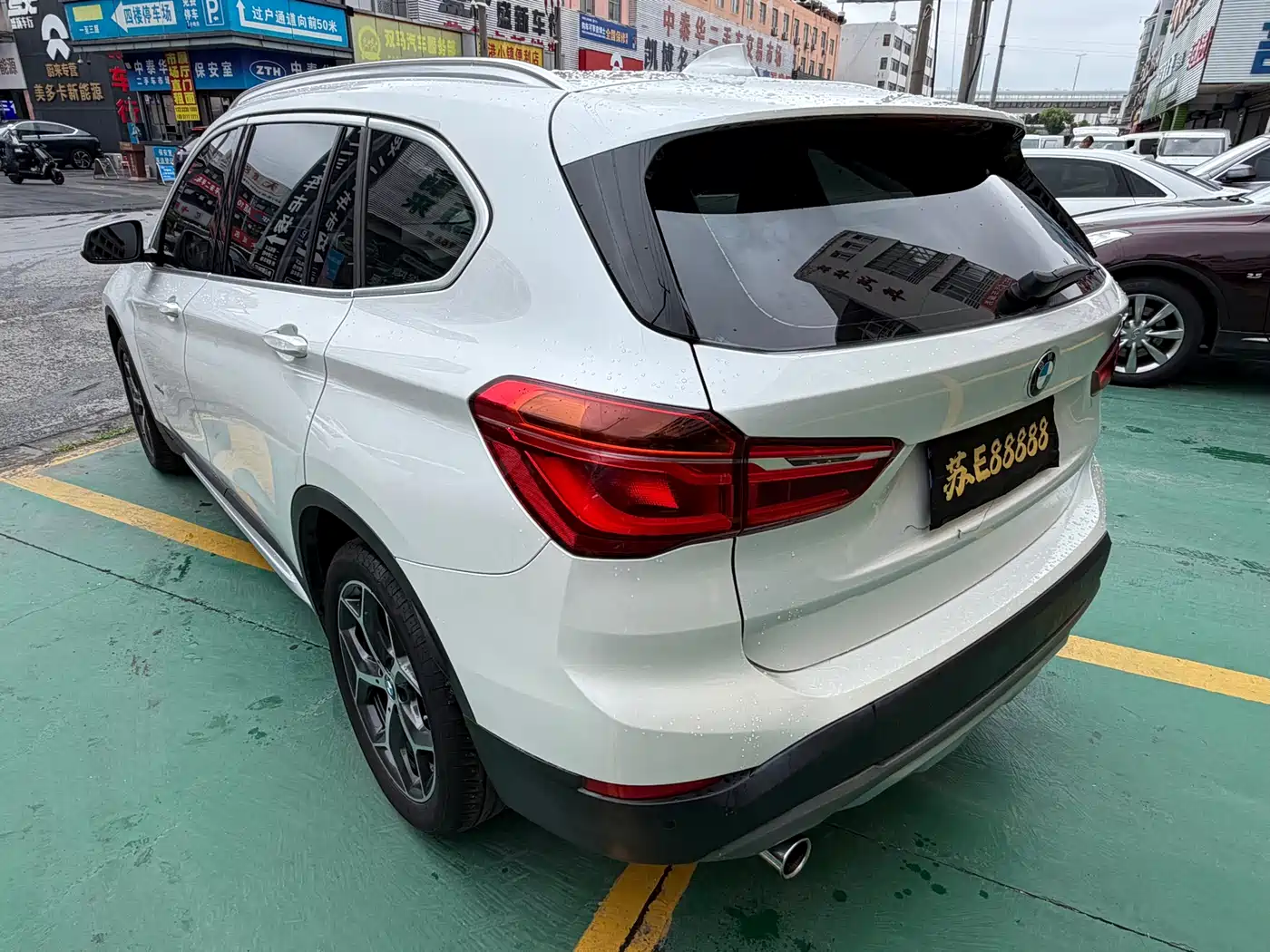 BMW X1 2018 sDrive18Li Premium Model фото 17
