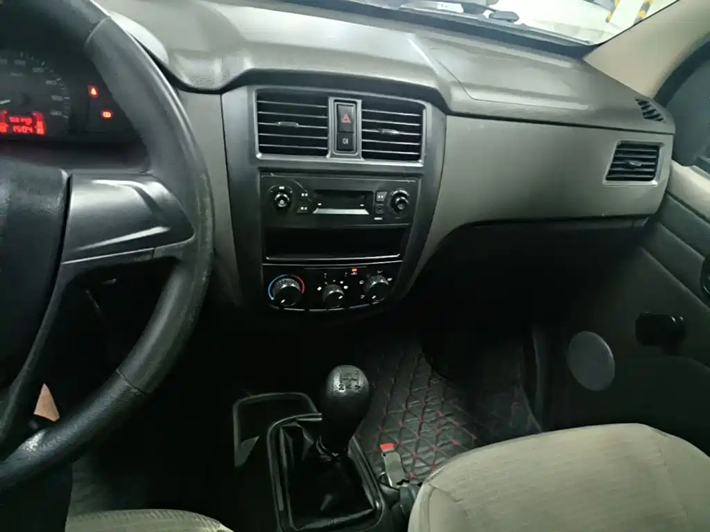 Wuling Motors Wuling Rongguang 2017 2015 1.2L S Base CNG