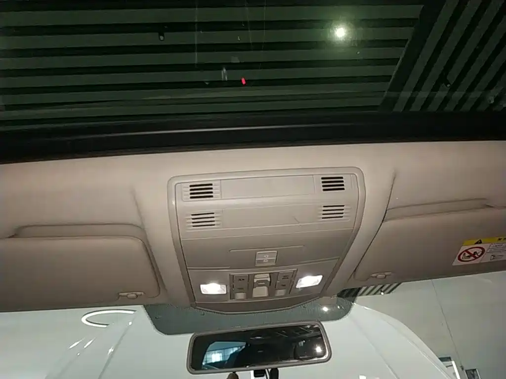Volkswagen T-Roc, миниатюра 18