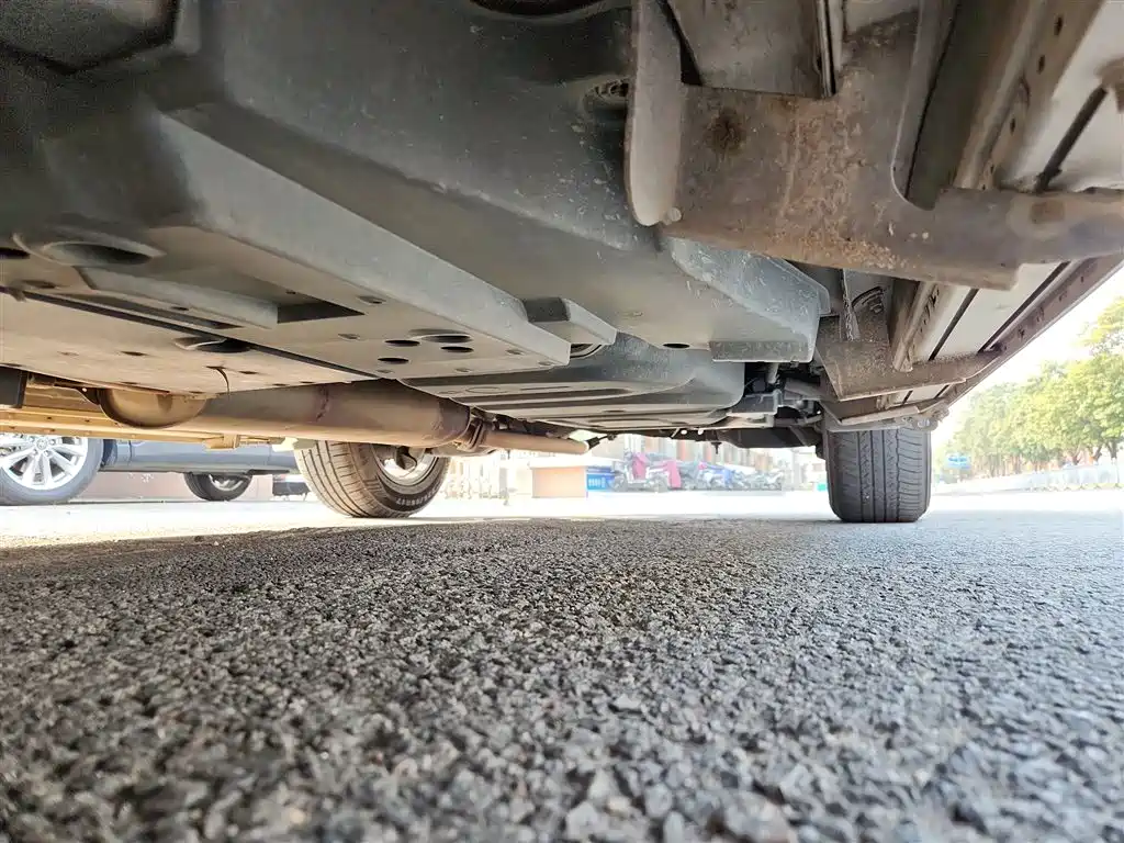 Toyota RAV4 Rongfang 2016 2.0L CVT 2WD Trend (China V) фото 19
