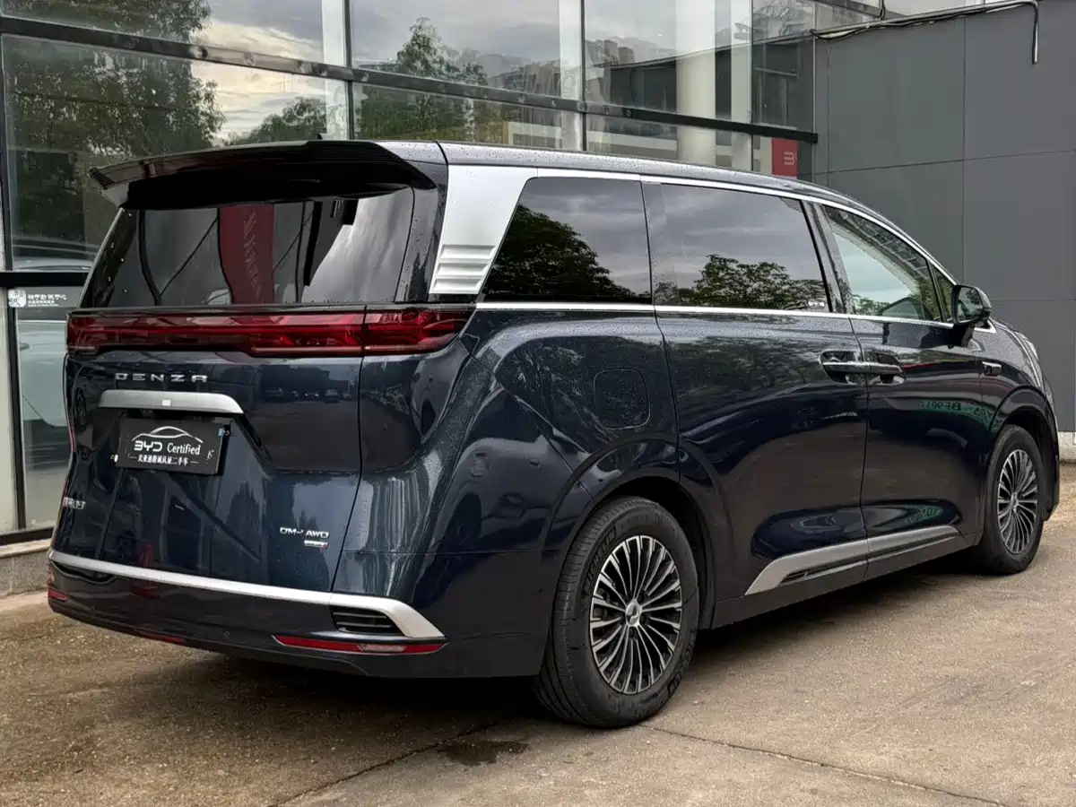 Denza D9 2025 2025 Model DM-i Smart Drive Edition 1020 AWD Flagship