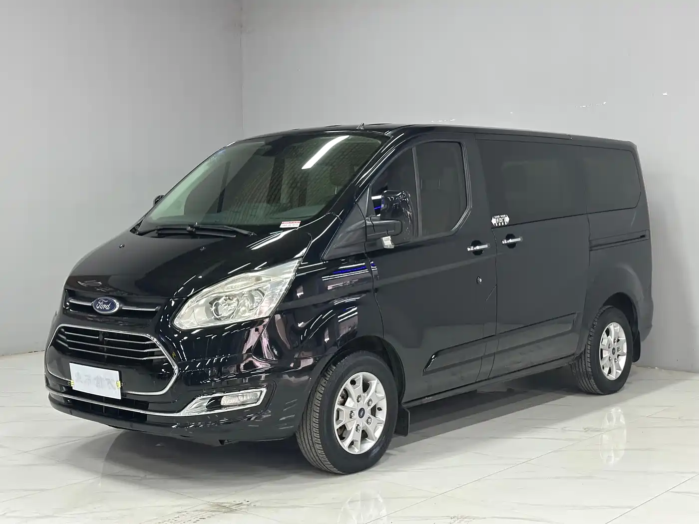 Ford Tourneo 2016 2.0T Manual Elite Edition