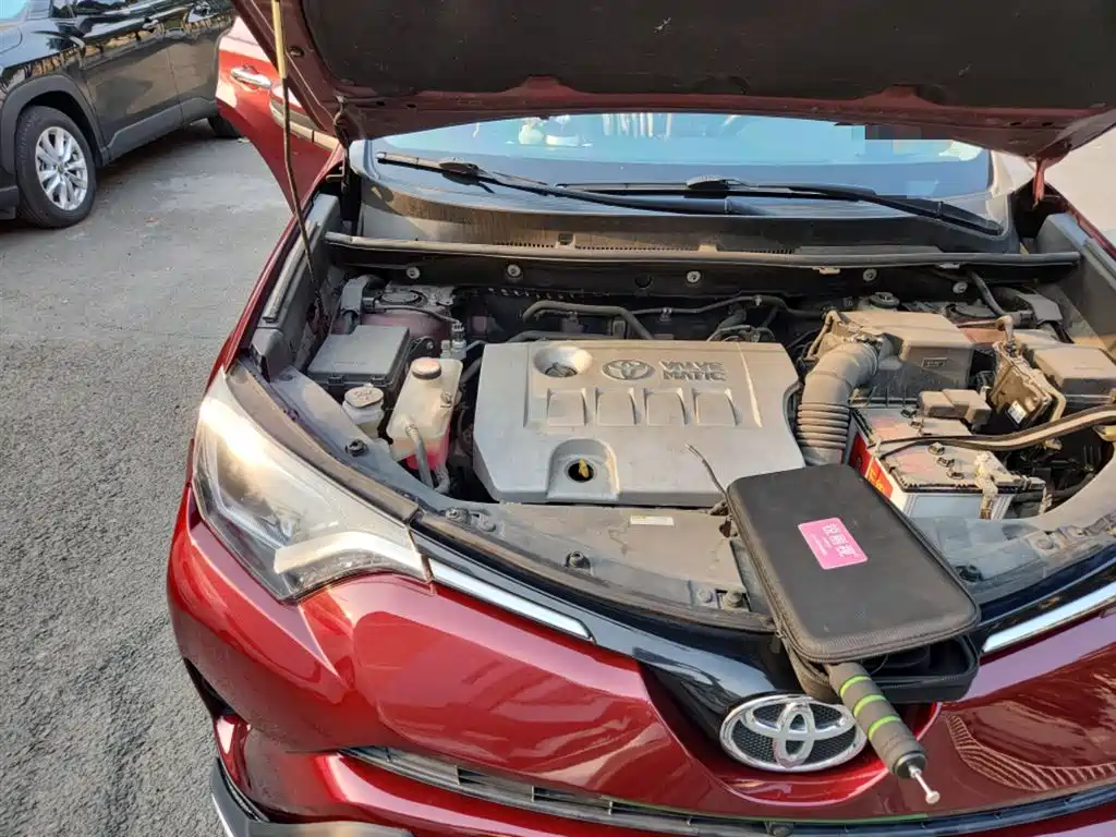 Toyota RAV4 Rongfang 2016 2.0L CVT 2WD Trend (China V) фото 21