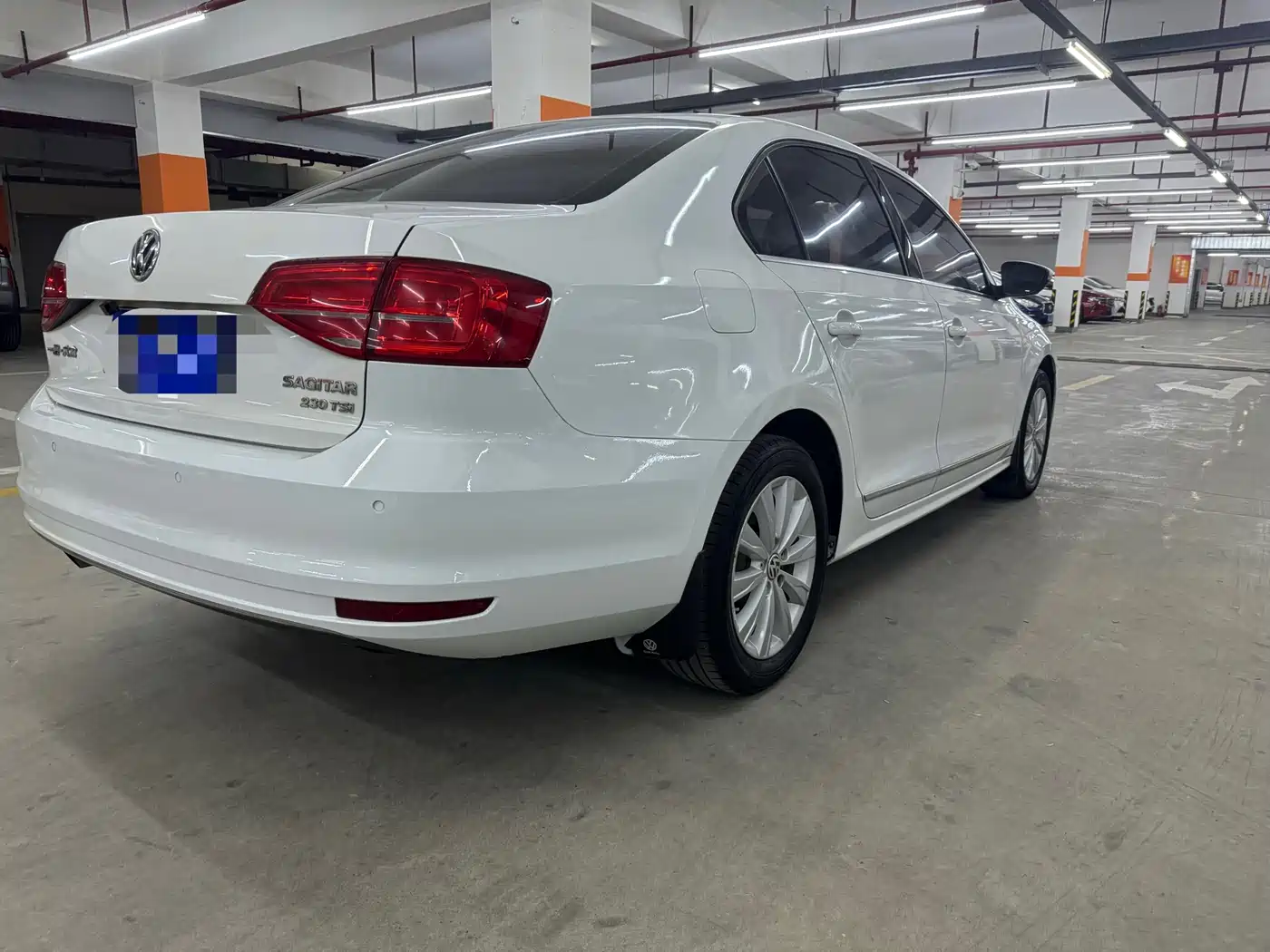 Volkswagen Sagitar 2015 230TSI Automatic Comfort фото 10