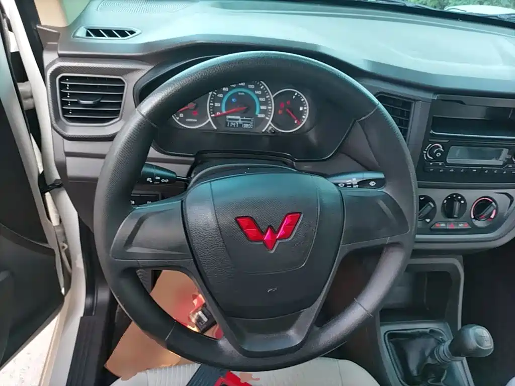 Wuling Motors Wuling Hongguang V 2024 2022 1.5L Power Enjoy Edition Electric Power Steering LAR