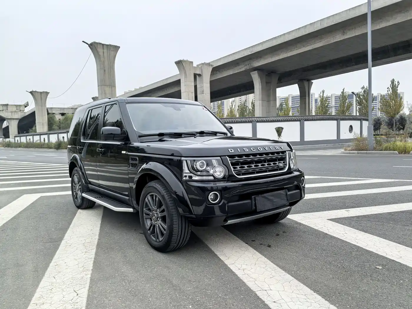 Land Rover Discovery 2011 3.0 SDV6 HSE Diesel фото 3