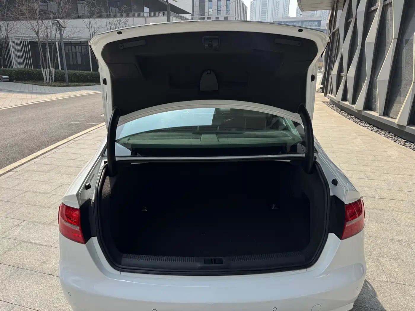 Audi A4L 2013 35 TFSI Automatic Comfort фото 15