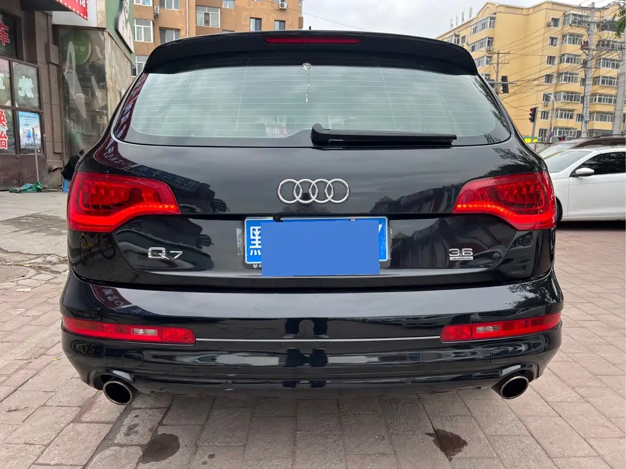 Фото 6 - Audi Q7