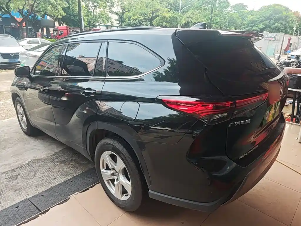 2025 Toyota Highlander