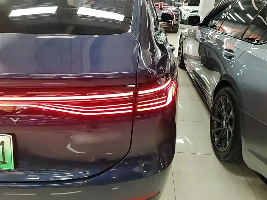 Geely Galaxy Galaxy A7 2025 EM-i фото 8