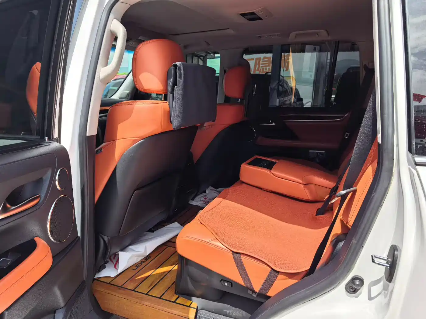 Lexus LX 2017 570 Dynamic Luxury фото 5