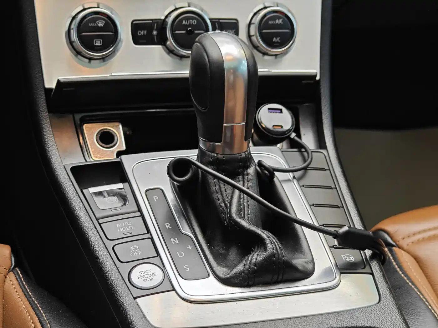 Volkswagen FAW-Volkswagen CC 2016 Model 1.8TSI Luxury фото 18