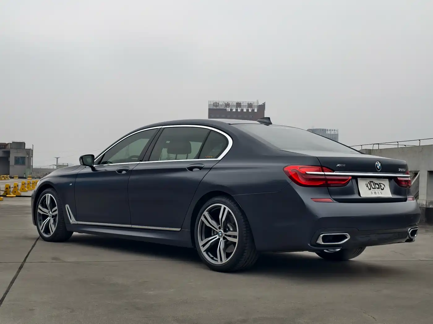 BMW 7 Series 2018 750Li xDrive M Sport Package фото 8