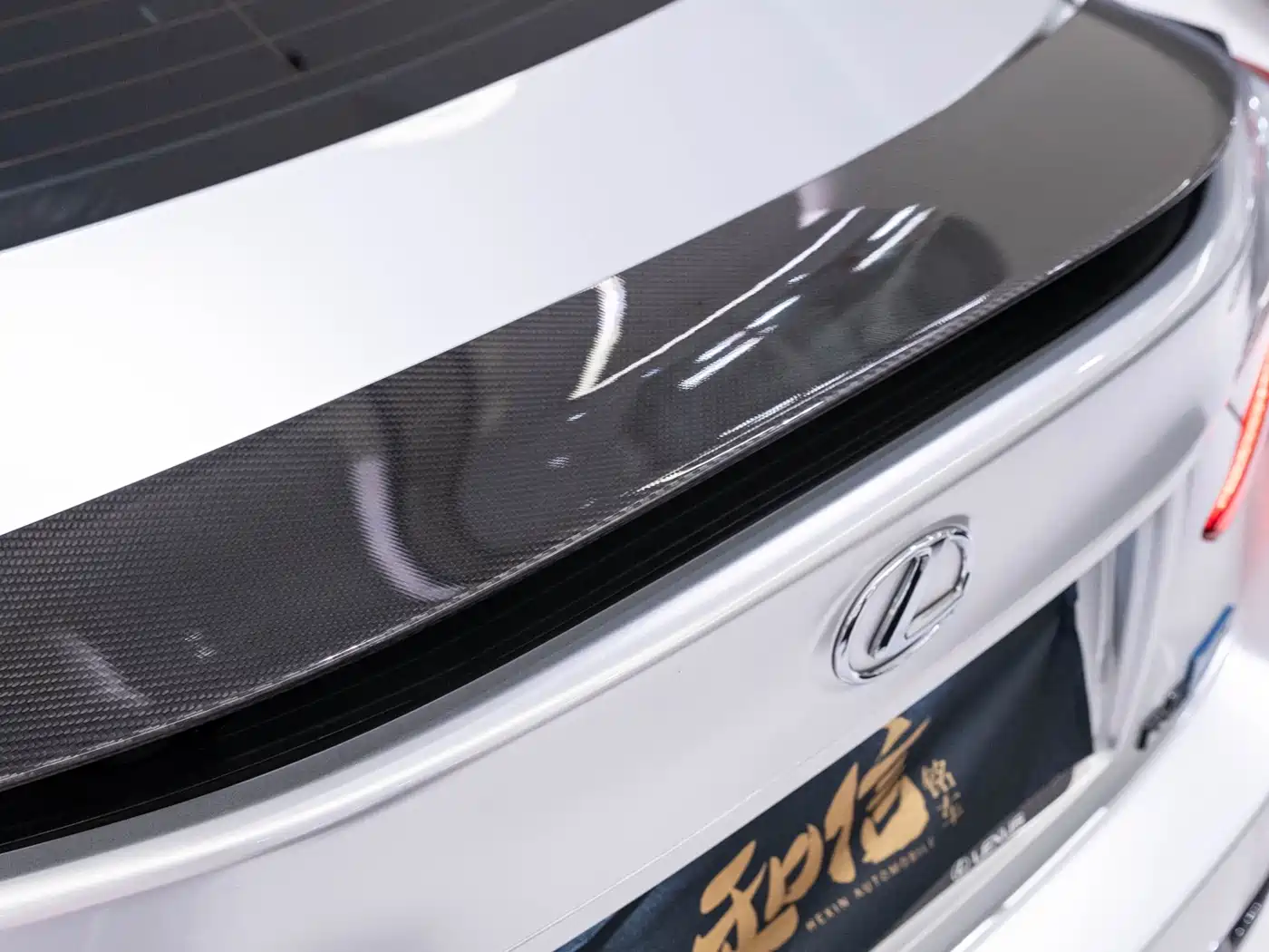 Lexus RC F 2015 F 5.0L Carbon Fiber Edition фото 10