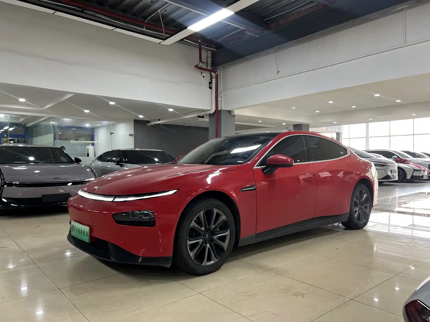 Фото 3 - XPeng P7