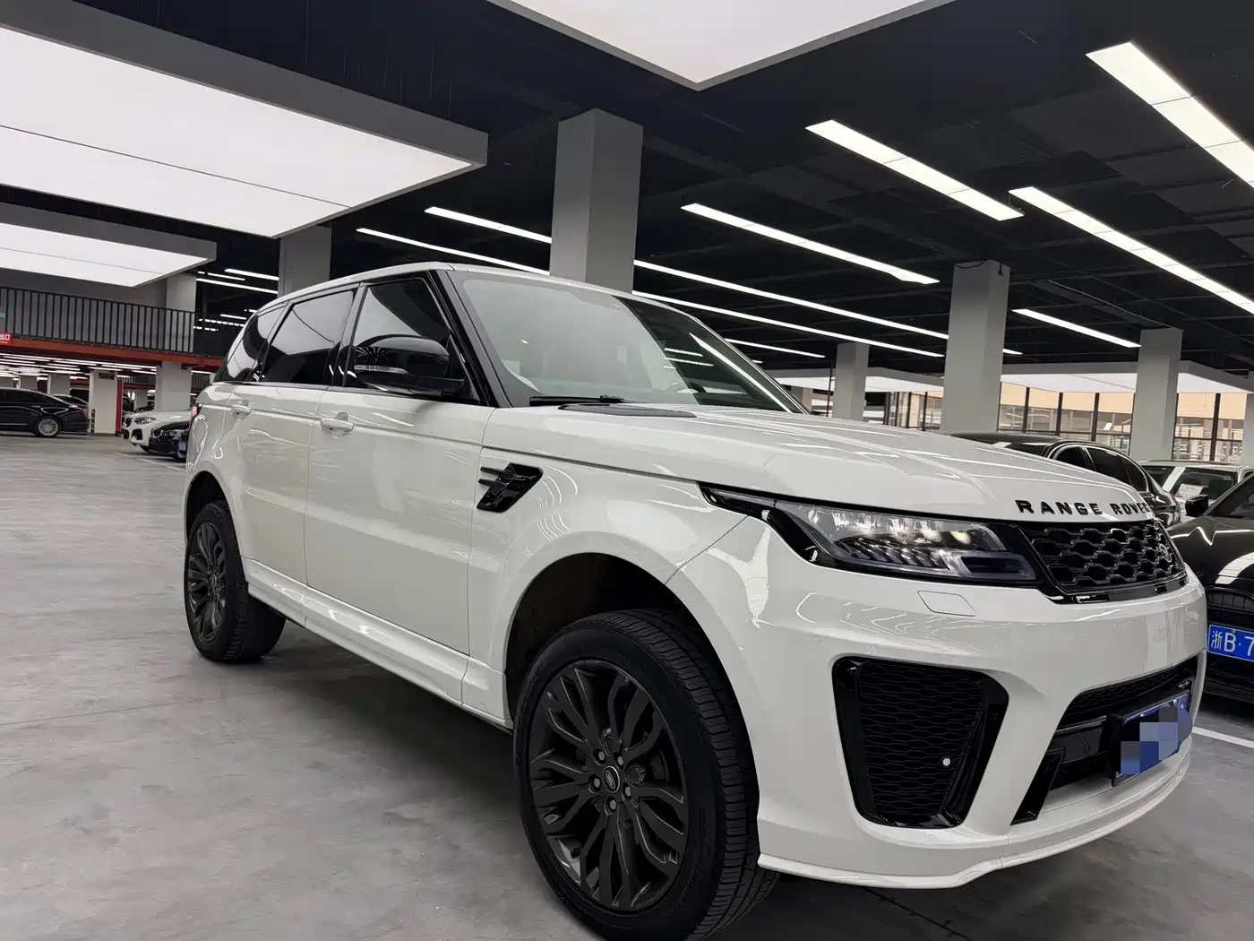 Land Rover Range Rover Sport 2017 3.0 SC V6 HSE DYNAMIC фото 3