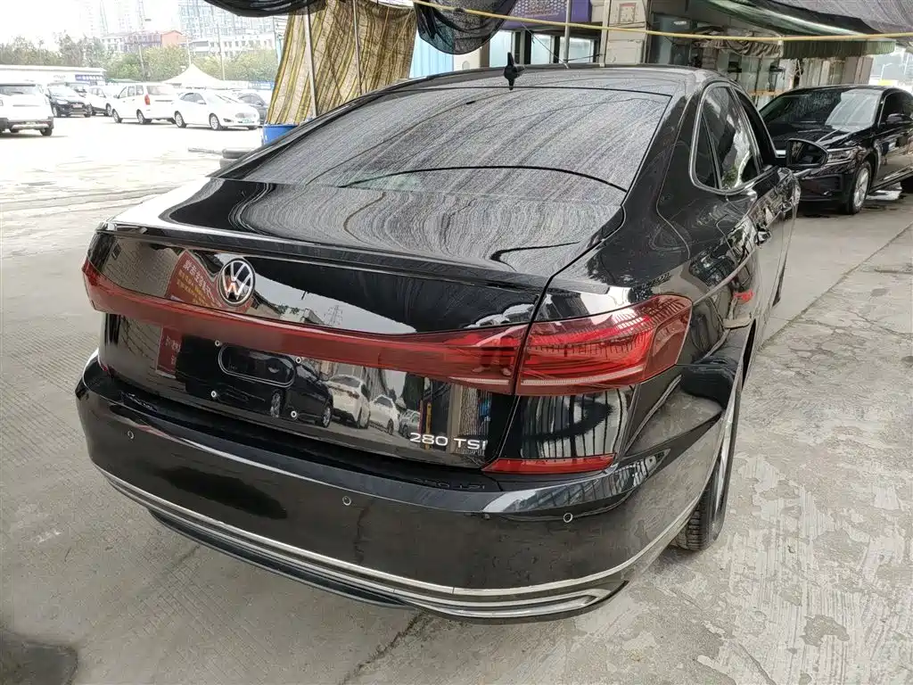 Volkswagen Passat 2022 280TSI Business Edition фото 6