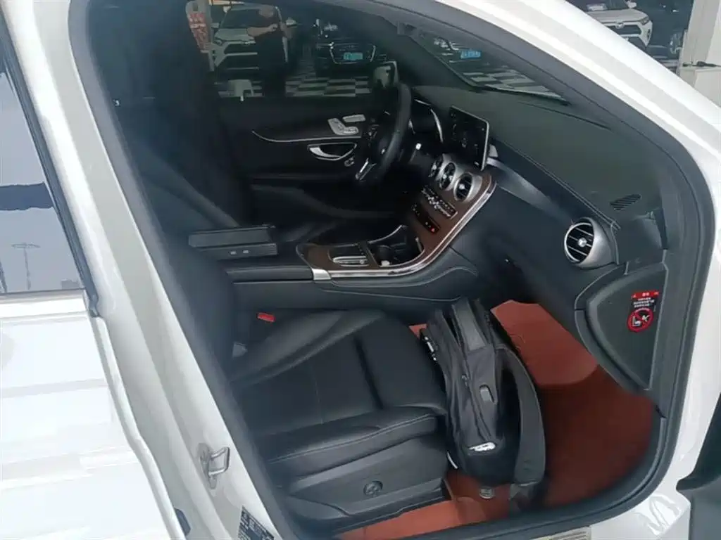 Mercedes-Benz GLC 2020 GLC 300 L 4MATIC Dynamic фото 25