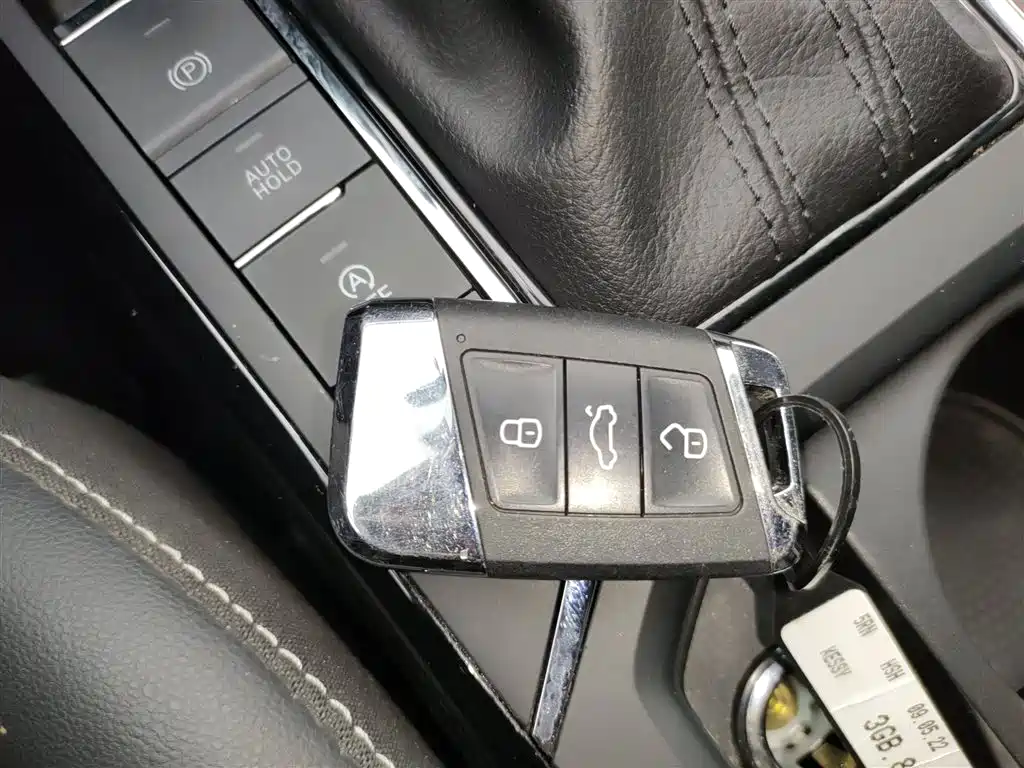 Volkswagen Passat 2022 280TSI Business Edition фото 18