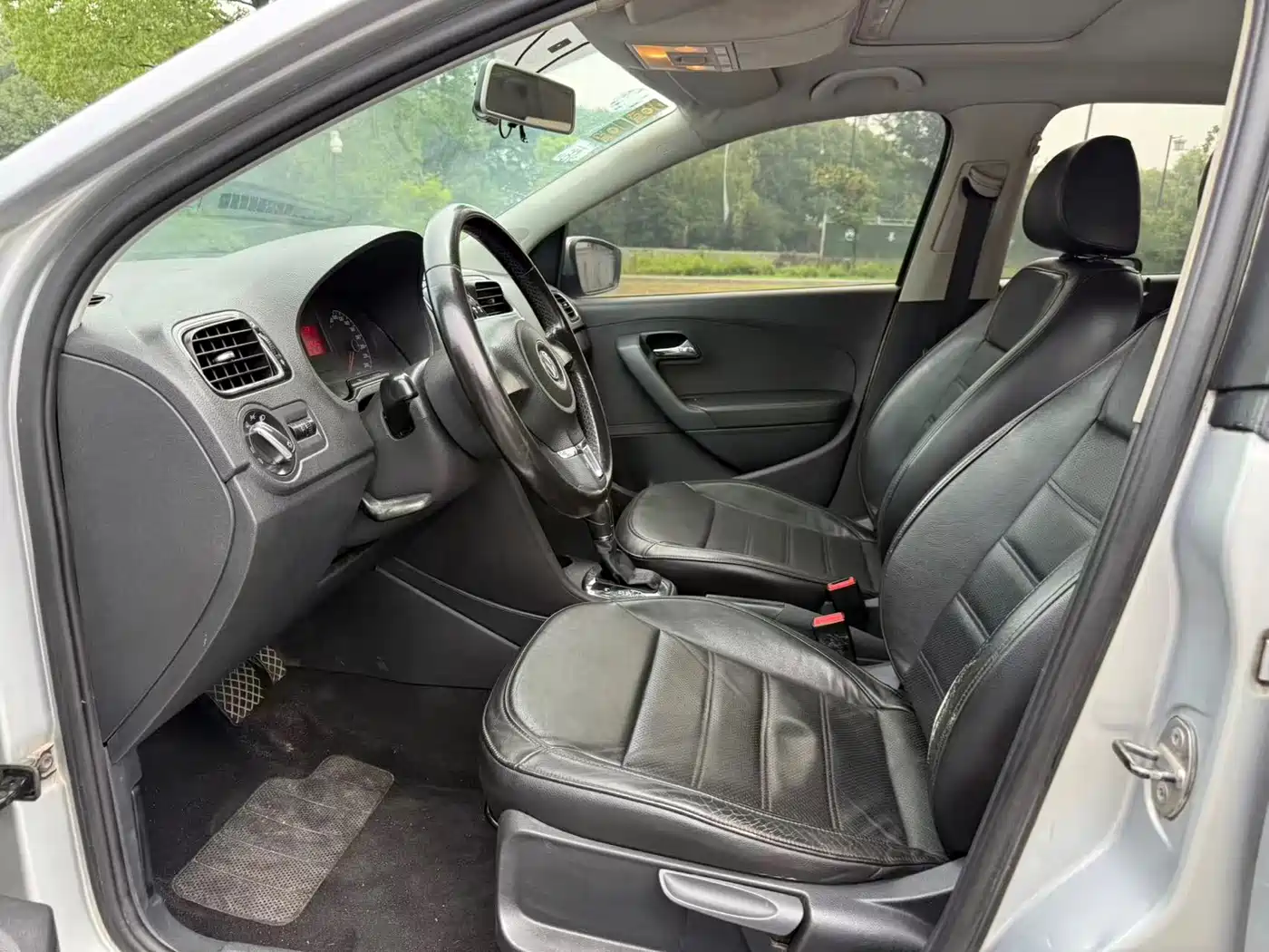 Photo 7 - Volkswagen Polo