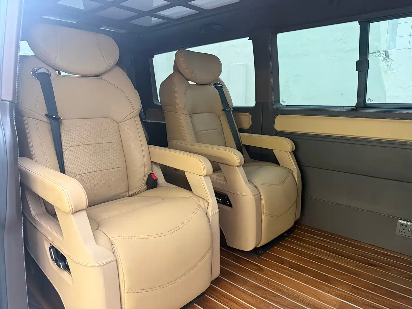 Volkswagen Caravelle 2018 2018 2.0TSI 4WD Luxury Edition 7-Seater