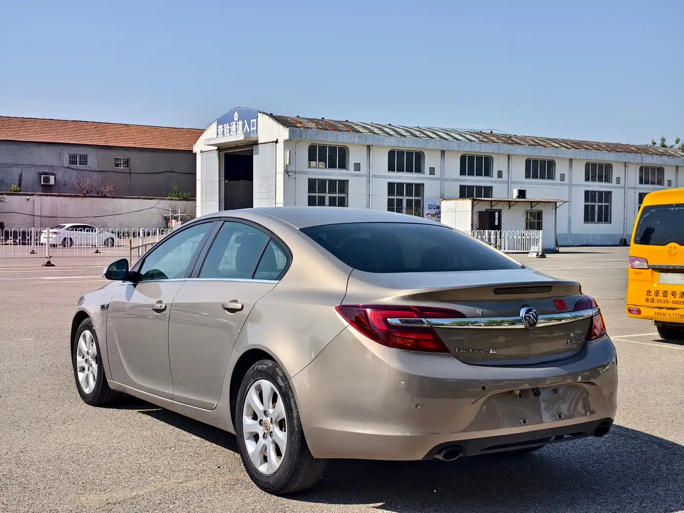 Buick Regal 2015 1.6T Leading Tech Edition фото 6