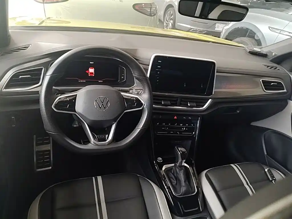 Volkswagen T-ROC 2023 300TSI DSG 2WD Starlight Edition фото 17