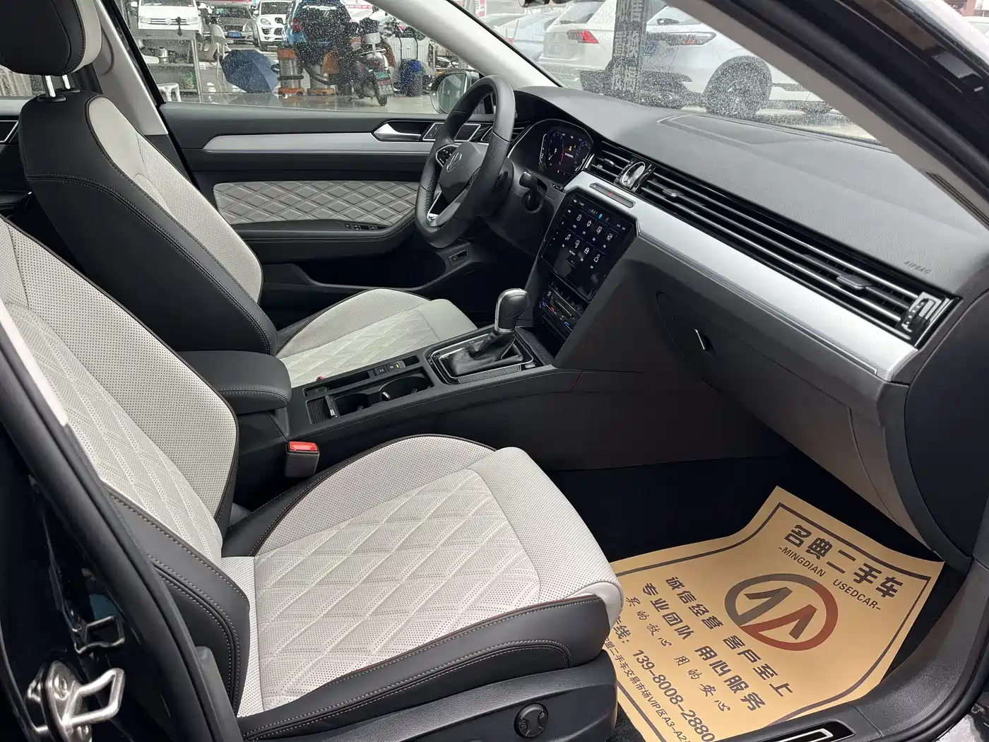 Volkswagen Magotan 2023 Model 2 Million Commemorative Edition 330TSI DSG Luxury фото 6