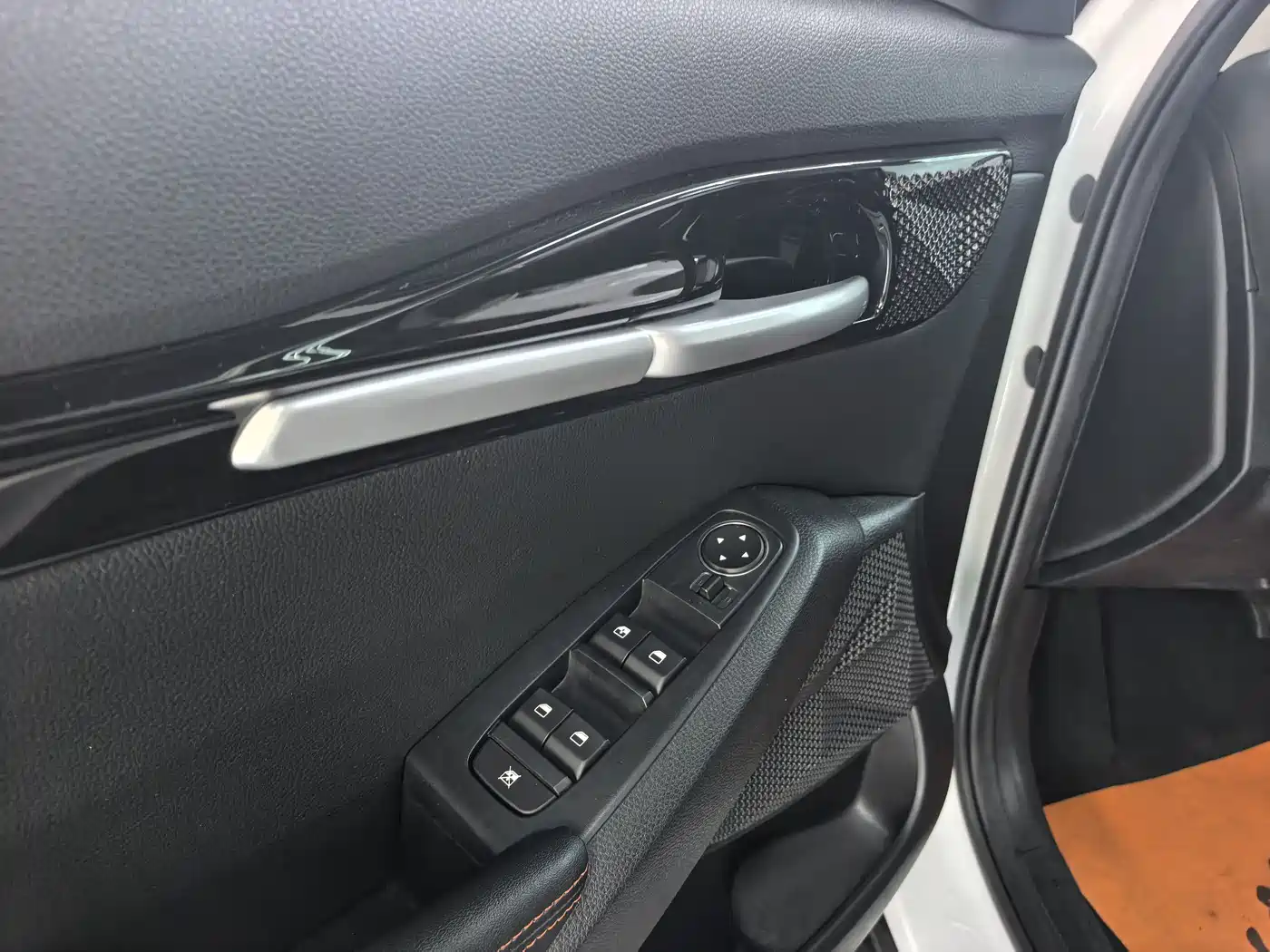Kia Seltos 2023 1.5L CVT Luxury Edition фото 22