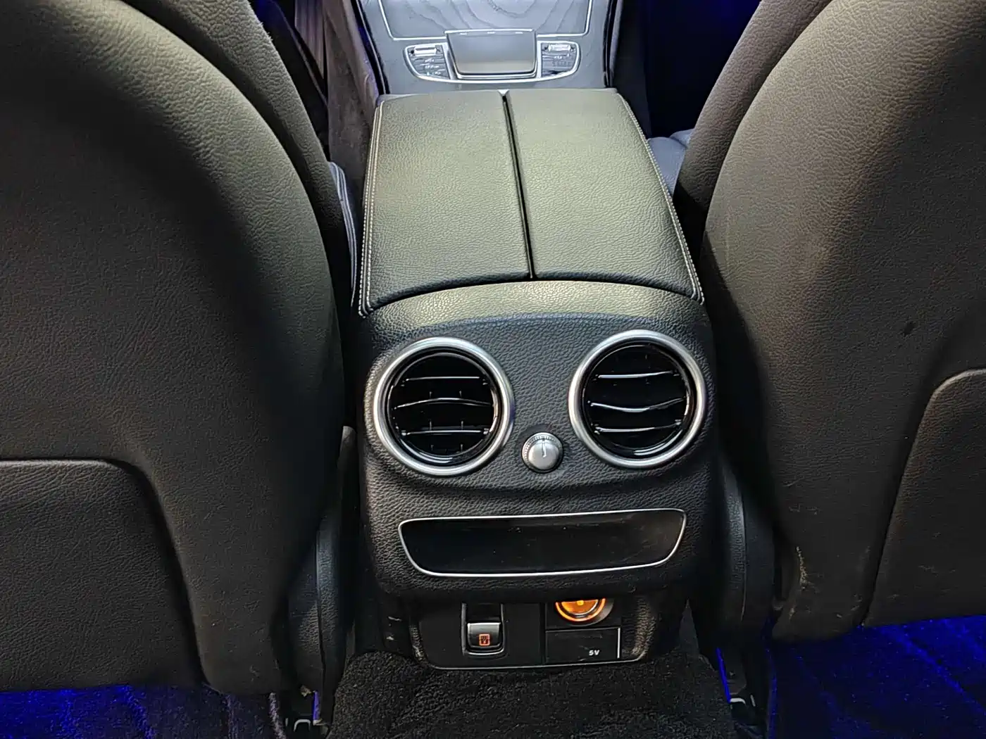 Mercedes-Benz C-Class 2021 C 260 L Sport Starry Exclusive Edition фото 13