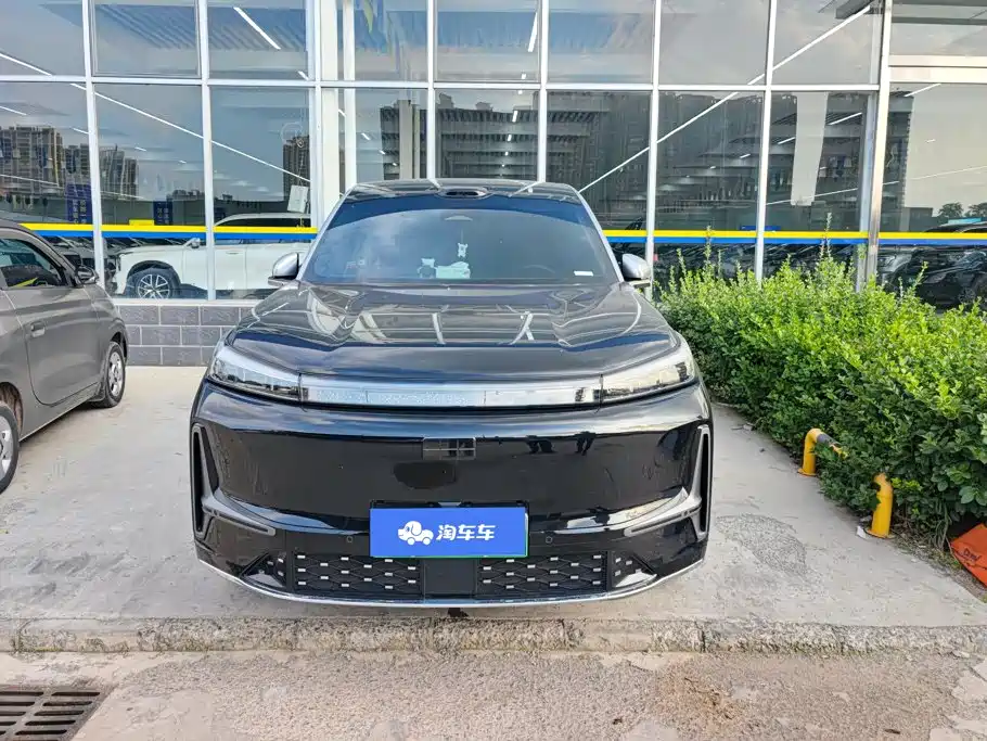 Geely Galaxy Galaxy M9 2025 2025 Base Model