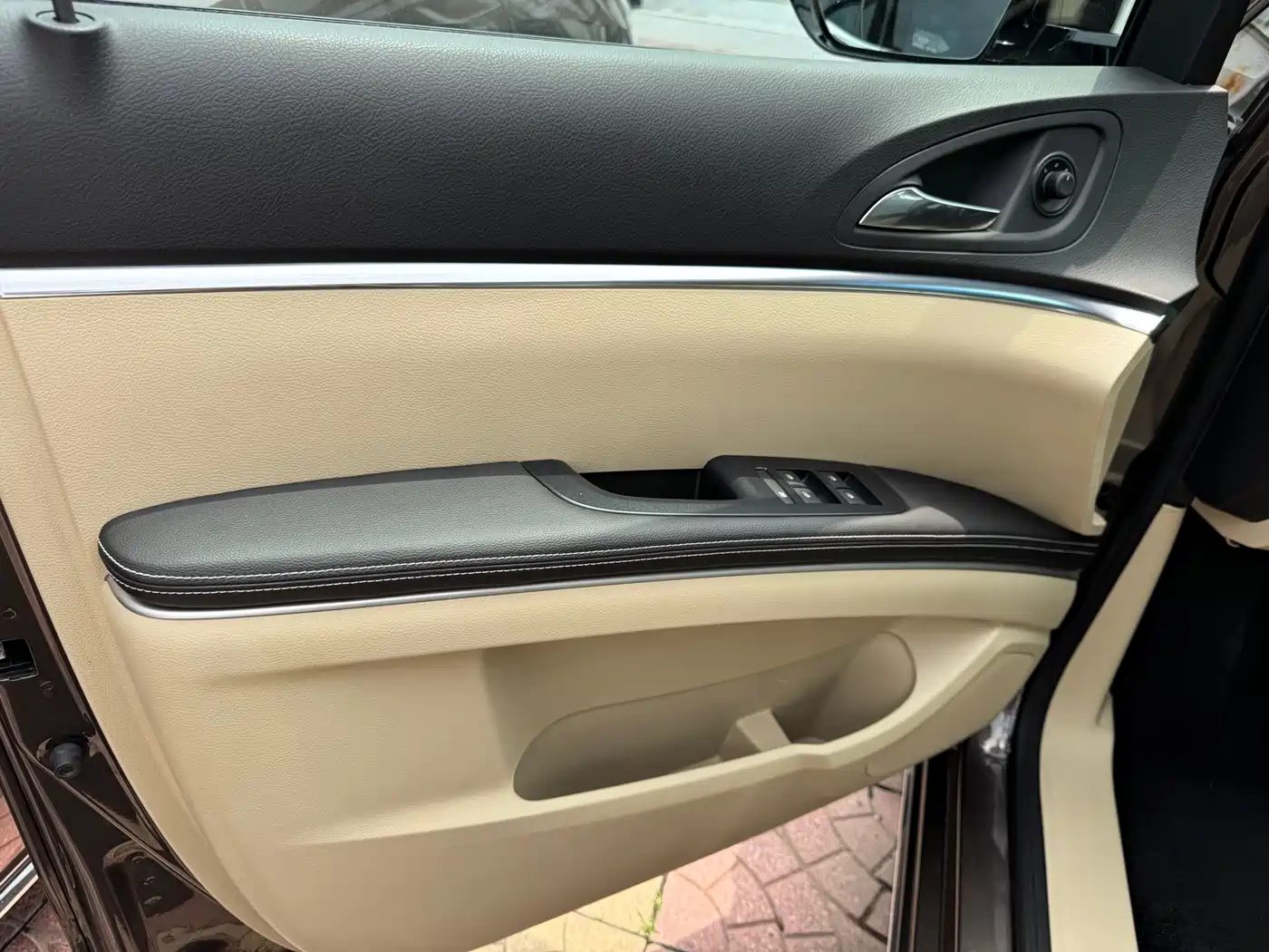 Buick GL8 2023 Land Business Class 652T Luxury фото 4