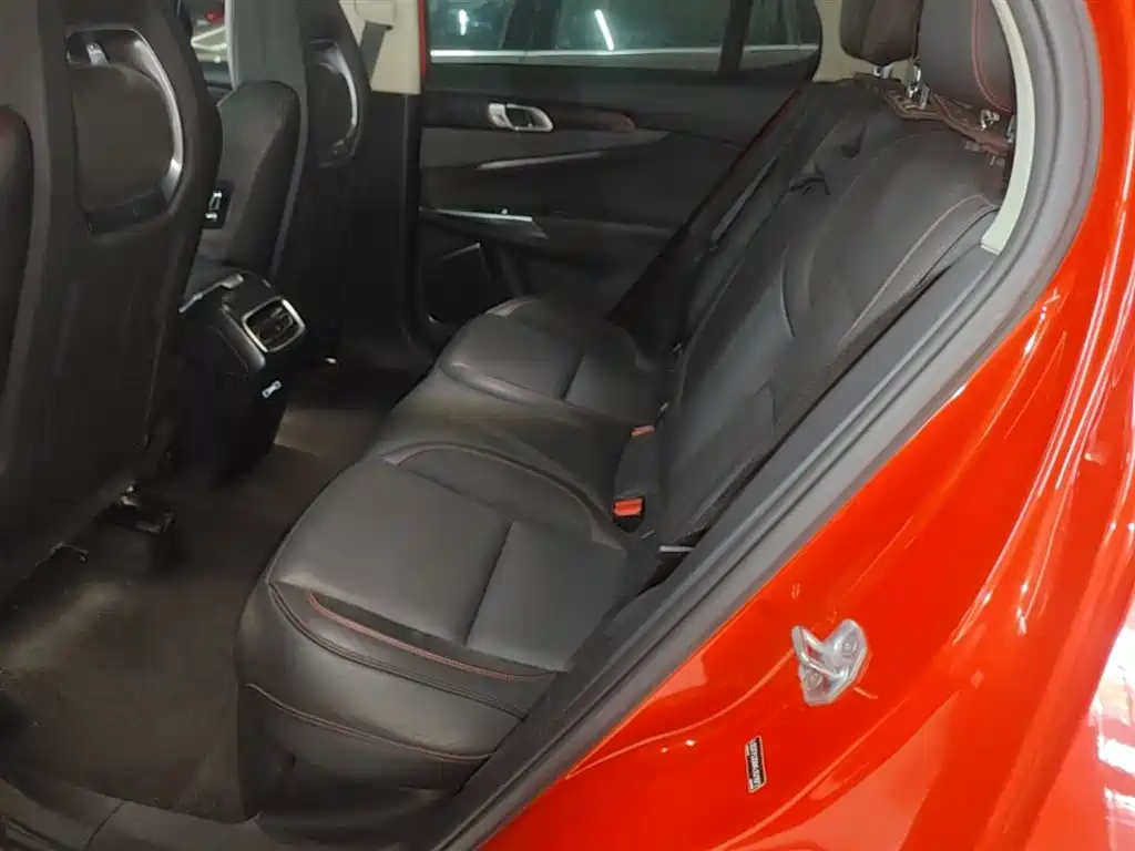 Lynk & Co 01 2019 2.0T AWD Pro Edition China V фото 17