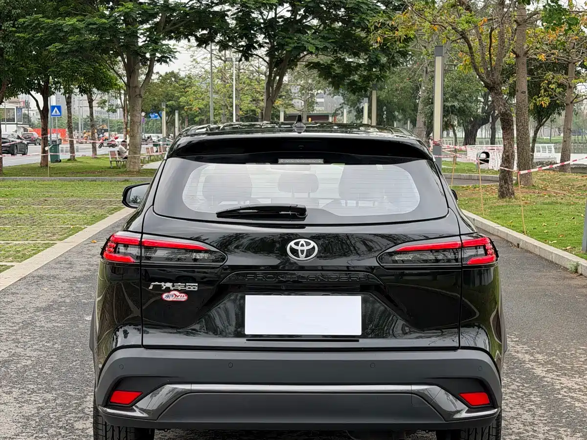 Toyota Frontlander 2026 2025 2.0L CVT Mid Version