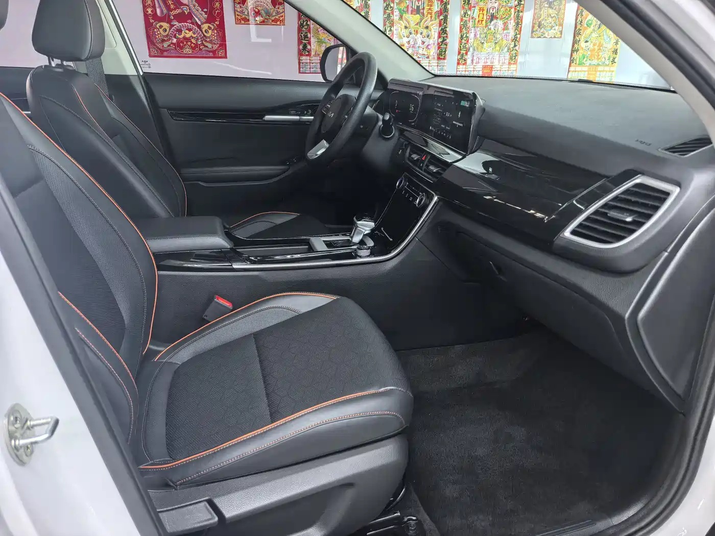 Kia Seltos 2023 1.5L CVT Luxury Edition фото 8