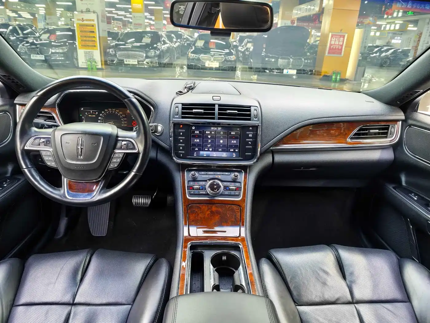Lincoln Continental 2021 2019 2.0T 2WD Zunya Edition China VI